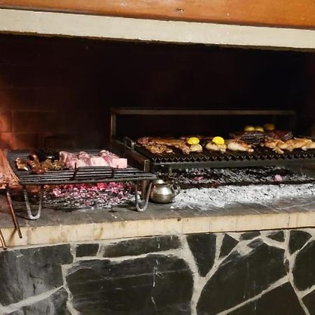 Hotel Caleta Olivia Hueso Per エクステリア 写真