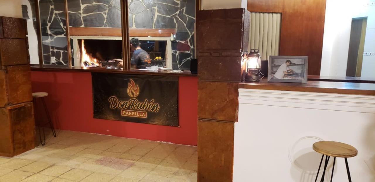 Hotel Caleta Olivia Hueso Per エクステリア 写真